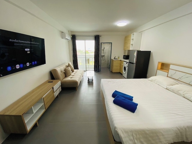 9 Karat Condo by PSR