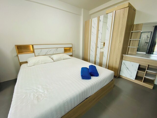 9 Karat Condo by PSR