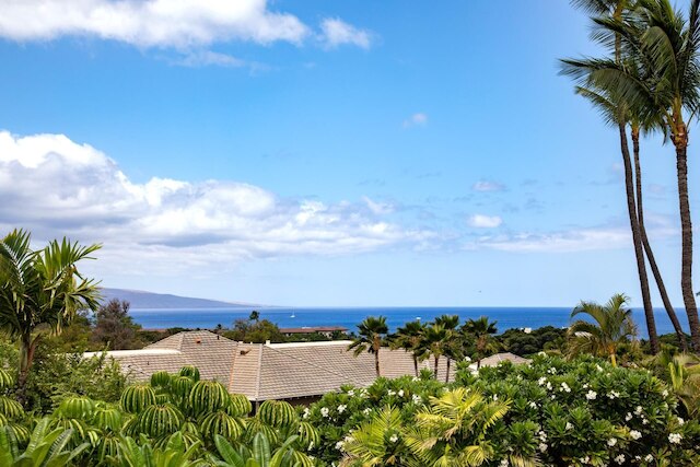KBM Resorts Spacious 3-bedroom Grand Champions Collection Multi Unit Listing Ocean Views + 2 Free Rental Cars! Gch-120/81