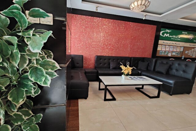 Manila Crown Palace Hotel