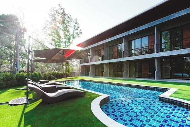 stucco loft residency