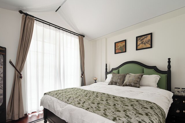 A detached old Shanghai villa