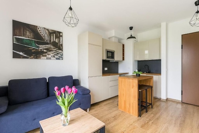 BROWARY DESIGNER APARTMENTS by Country 2 Country