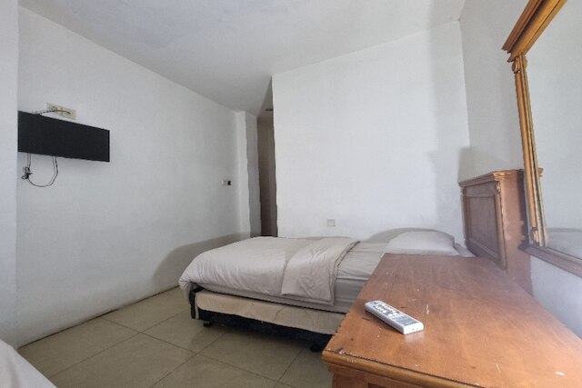 OYO 90952 Hotel Grand Sirao