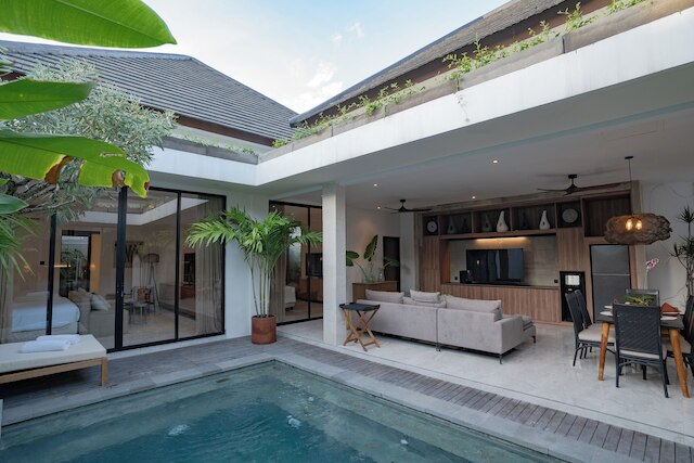 デオ ヴィラ スミニャック