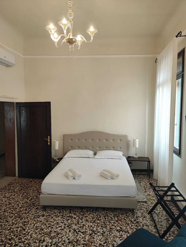 カ デリ ストゥエリ