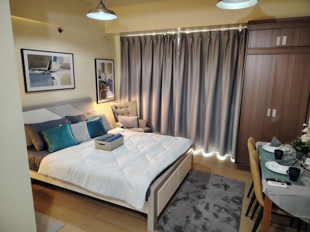 150 Newport Boulevard Apartments