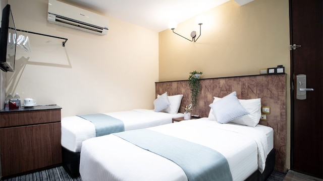 Hotel Calmo Hamilton