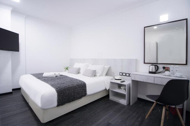 Hotel Calmo Hamilton