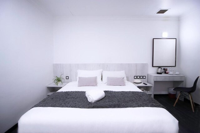 Hotel Calmo Hamilton