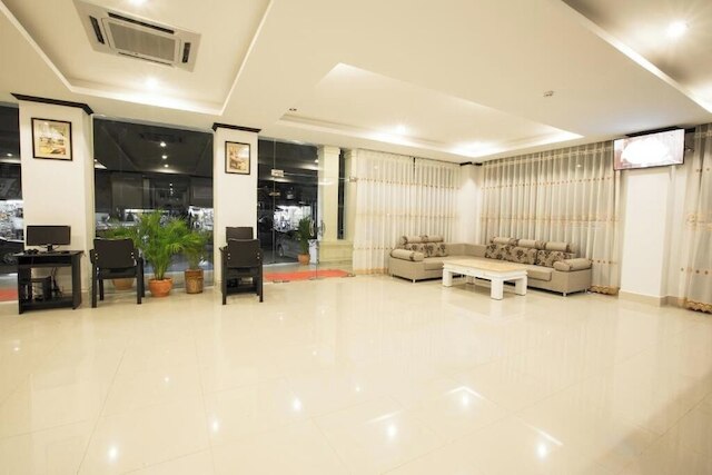 Douangchan Plaza Hotel