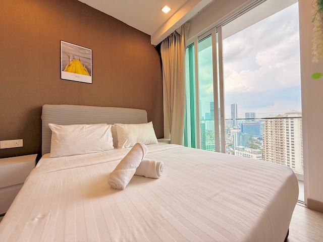 クリスタル スイーツ アット ラマダ ホテル