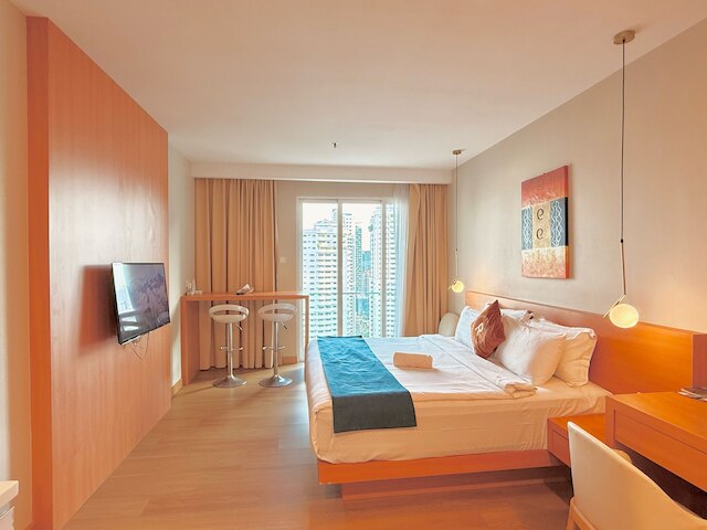 クリスタル スイーツ アット ラマダ ホテル