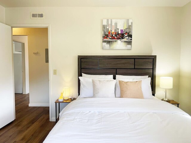 Campbell Cozy Bright 2B 1b AC Close to Downtown