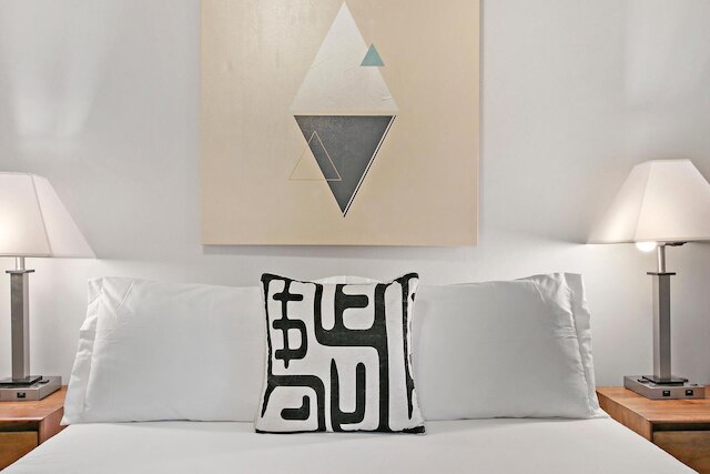 Feel at Home 2BR Apt - Buckingham 3