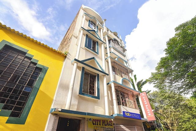 Fabhotel City Palace