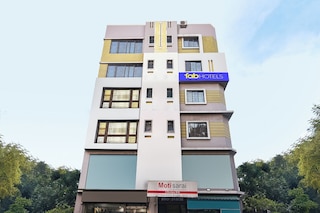 Fabhotel Motisarai