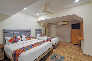 Fabhotel Rajtilak