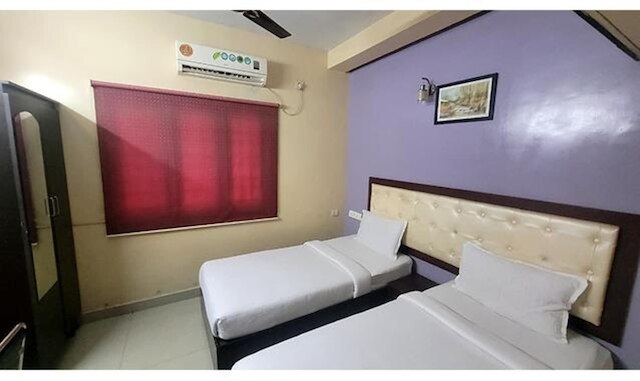 Fabhotel Blue Moon Residency