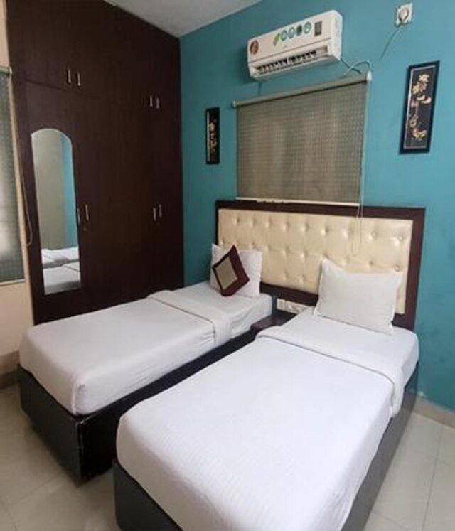 Fabhotel Blue Moon Residency