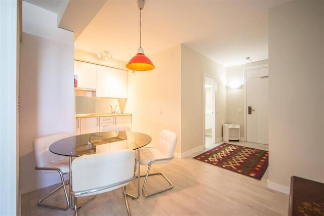 コロン 902 イン マドリード ウィズ 1 ベッドルームズ アンド 1 バスルームズ