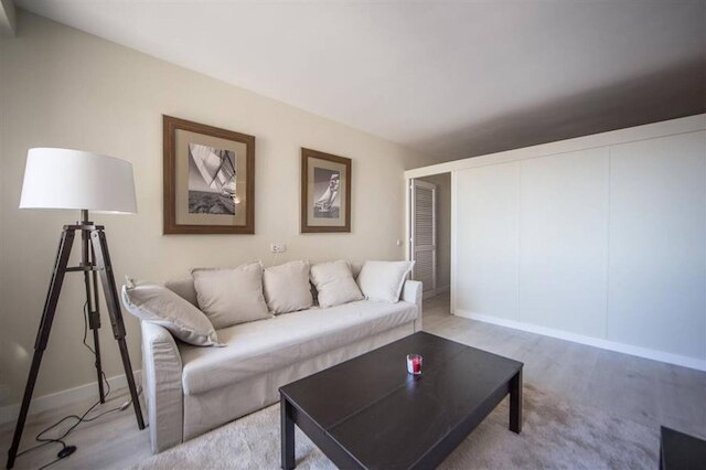 コロン 902 イン マドリード ウィズ 1 ベッドルームズ アンド 1 バスルームズ