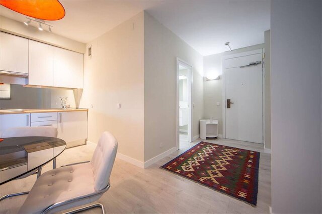 コロン 902 イン マドリード ウィズ 1 ベッドルームズ アンド 1 バスルームズ