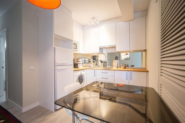 コロン 901 イン マドリッド ウィズ 1 ベッドルームズ アンド 1 バスルームズ