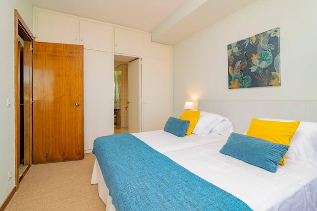 コロン 819 イン マドリッド ウィズ 1 ベッドルームズ アンド 1 バスルームズ