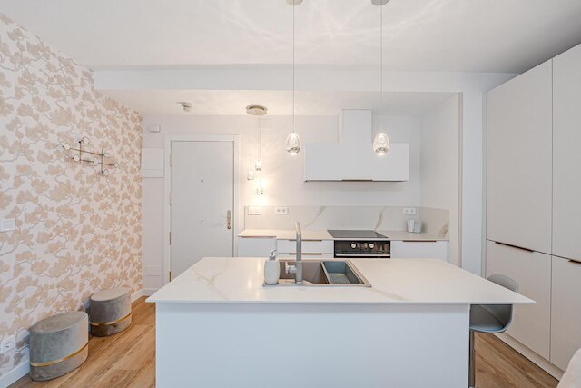 コロン 904 イン マドリッド ウィズ 1 ベッドルームズ アンド 1 バスルームズ