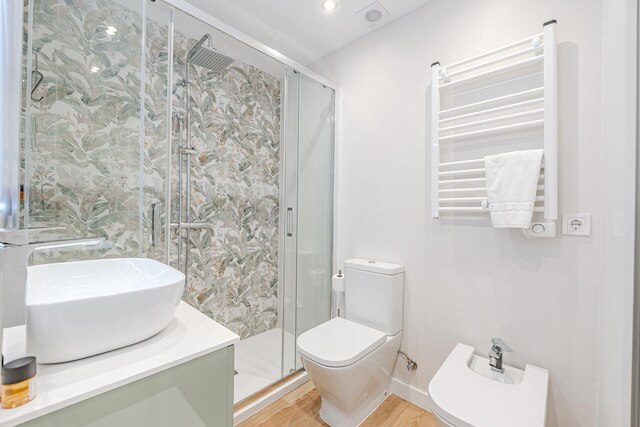 コロン 904 イン マドリッド ウィズ 1 ベッドルームズ アンド 1 バスルームズ