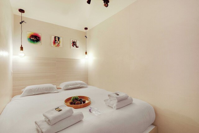 インティメート フラット ウィズ エアコン & ジャグジー - 2ベッドルーム / 6人 モンマルトル