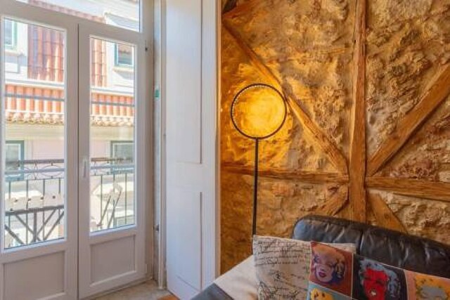 オールドタウン シアード バルコニー エアコン by LD アパートメンツ