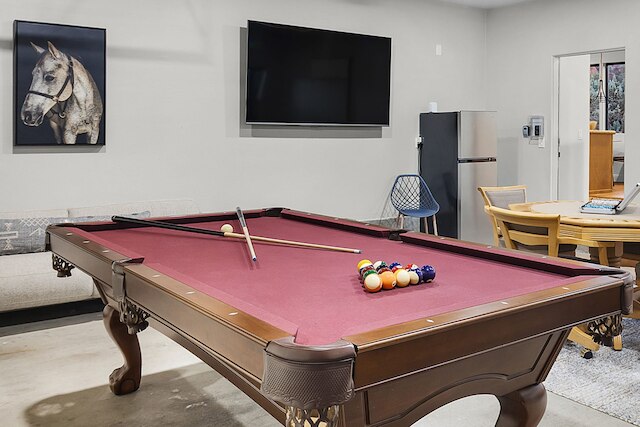 マンモス ロック ロッジ ニュー リモデル 2 ホットタブズ ゲームルーム