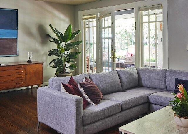 アパートメント2 エデンブレイ - ウォーカブル サザン ゴシック マンション