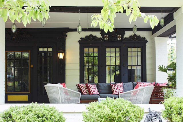 Frontporch Edenbrae - Overlooking Lush Gardens