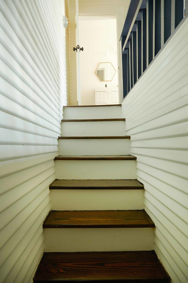 Apt3 Charles - Modern Fun Sun-filled Loft