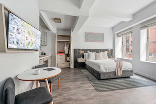 17ジョン: クイーン スタジオ アパートメント - 障害者アクセス