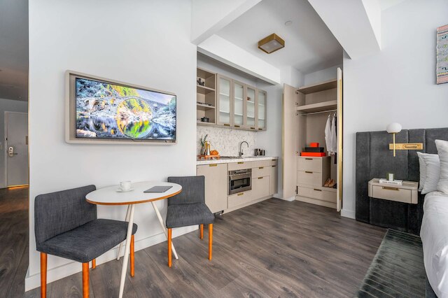 17ジョン: クイーン スタジオ アパートメント - 障害者アクセス