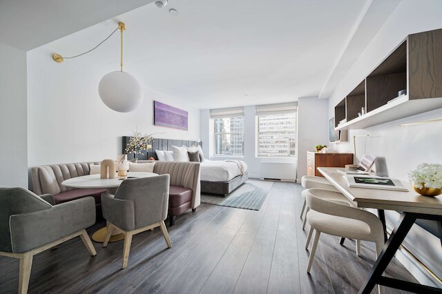 17ジョン: ジュニア キング スタジオ