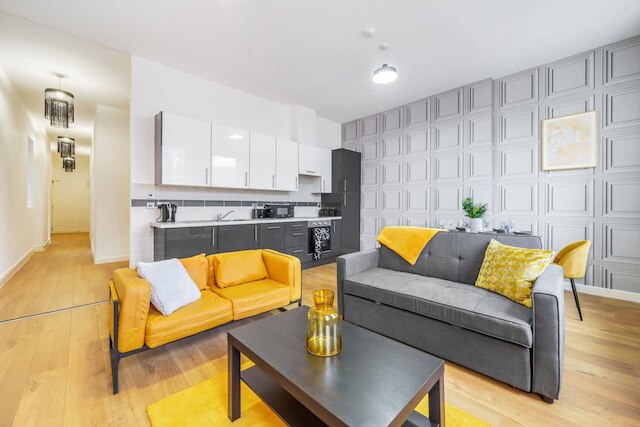 スペーシャス アパートメント フォー グループス イン シティセンター