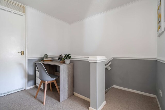 スタイリッシュ 2ベッドルーム アパートメント ニア MCR エアポート