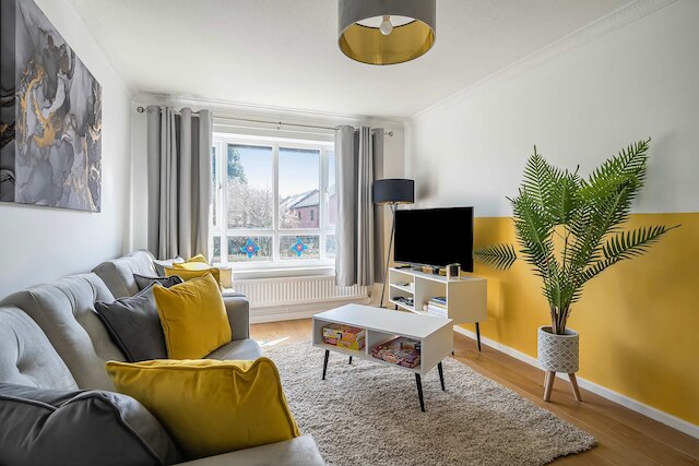 スタイリッシュ 2ベッドルーム アパートメント ニア MCR エアポート