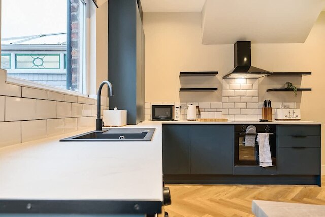 モダンホーム ニア シティセンター エティハド コープ アリーナ