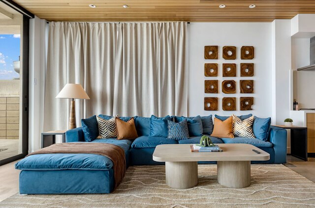 The Santa Monica Sunset - Beachfront Luxury