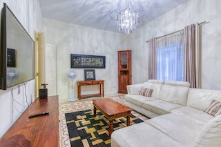 St James the Traditional 4-bed Townhouse Terrace