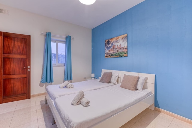 St James the Traditional 4-bed Townhouse Terrace