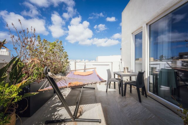 Balanzone s Creative Penthouse