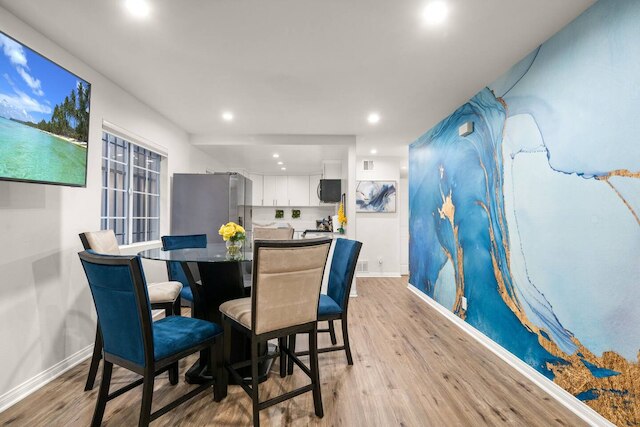 The Avalon - Modern Colorful w Private Parking