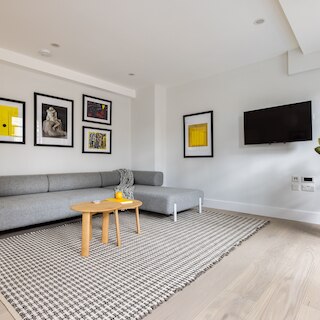 ヴァイブラント レスター スクエア 2 ベッドルーム - ネットフリックス ネスプレッソ